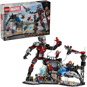 LEGO ® 76314 Akční bitva – Captain Am